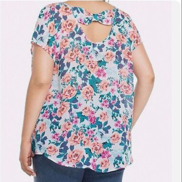 TORRID Floral Chiffon Bow Back Tunic Top - Picture 2 of 6